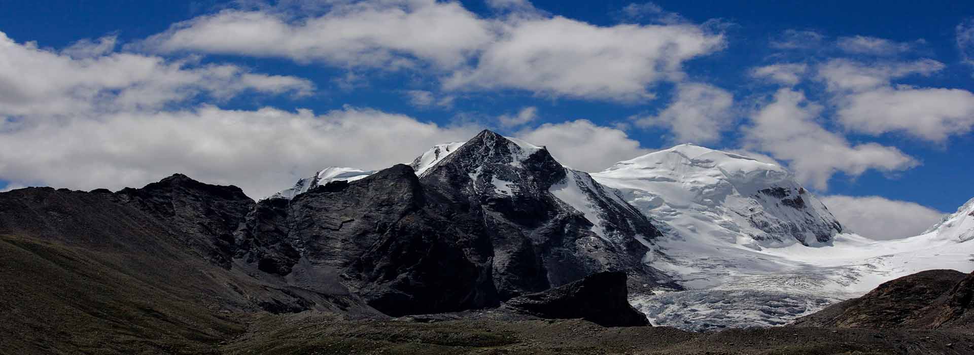 03 Nights/04 Days Adventurous Darjeeling Tour Package